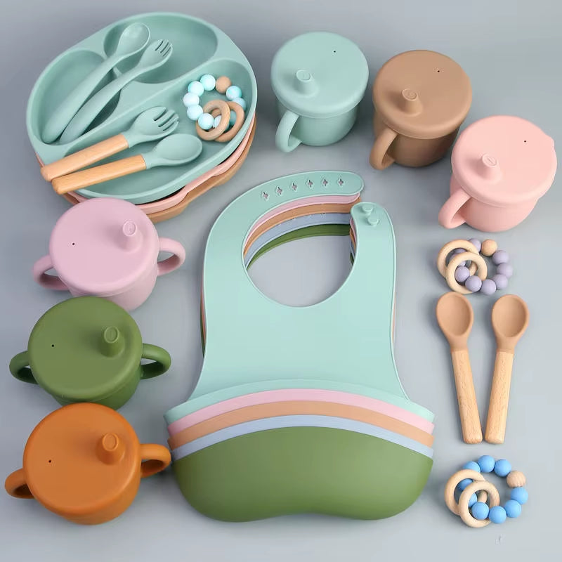 Food Grade BPA Free Baby Weaning Set Silicone Bibs Plate Spoon Fork Baby Pacifier Toddler Feeding Set Silicone Sippy Cup Set